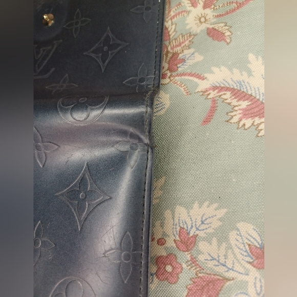 Louis Vuitton Blue Monogram Vernis French Purse Compact Kisslock Wallet - Picture 10 of 16